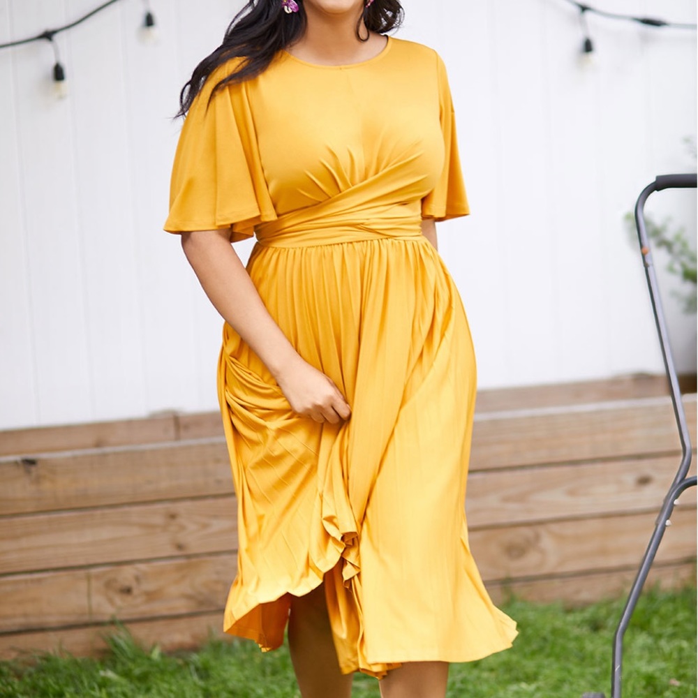 Eloquii Mustard Yellow Wrap Dress with Pleated Skirt- Size 20 NWT